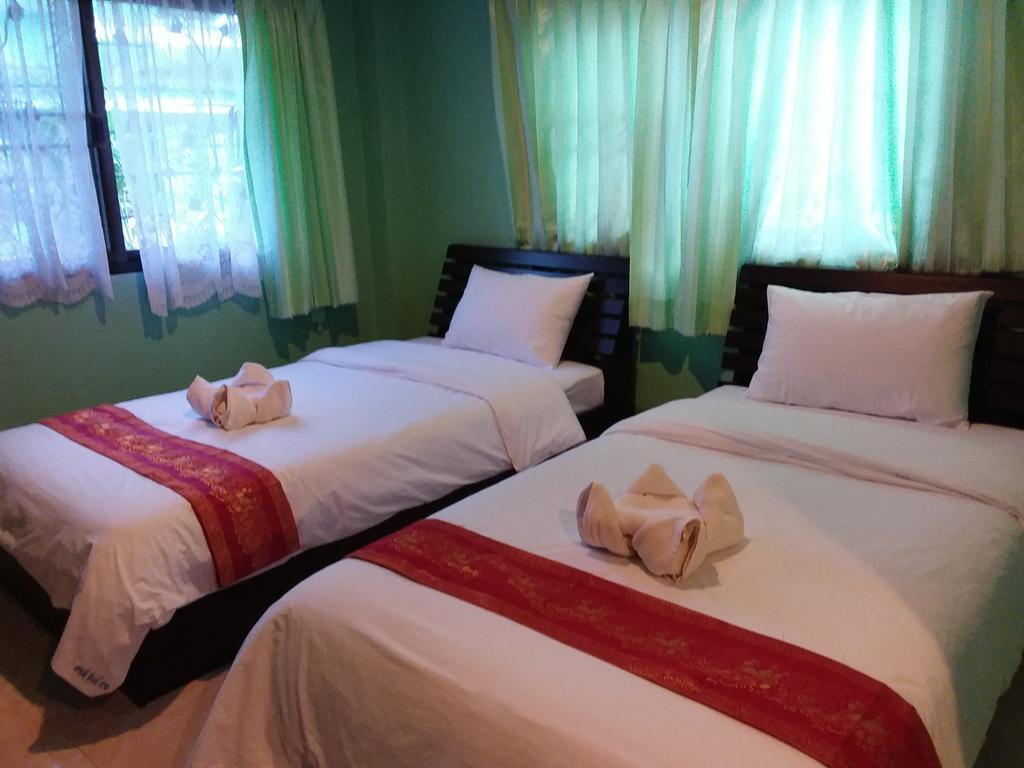 Paramee Inn Pai Bagian luar foto