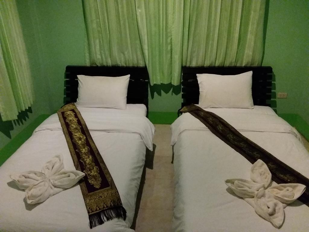 Paramee Inn Pai Bagian luar foto