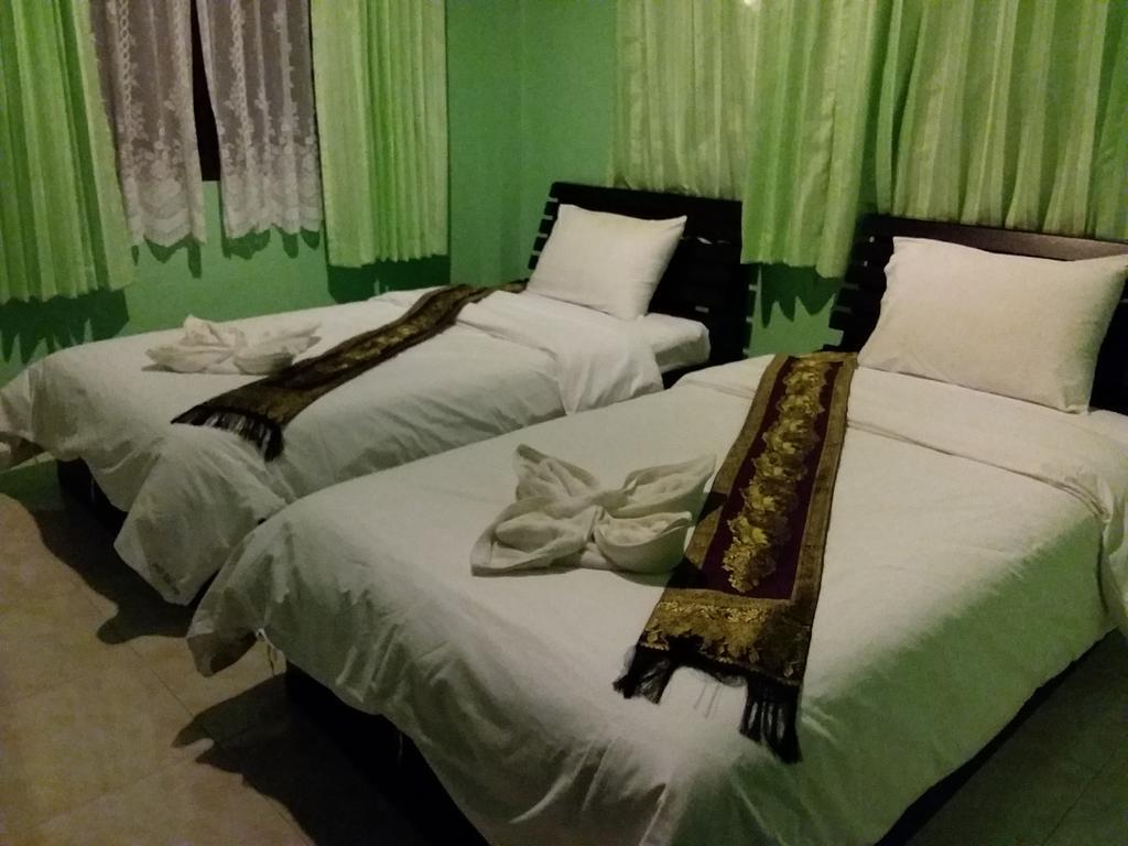 Paramee Inn Pai Bagian luar foto